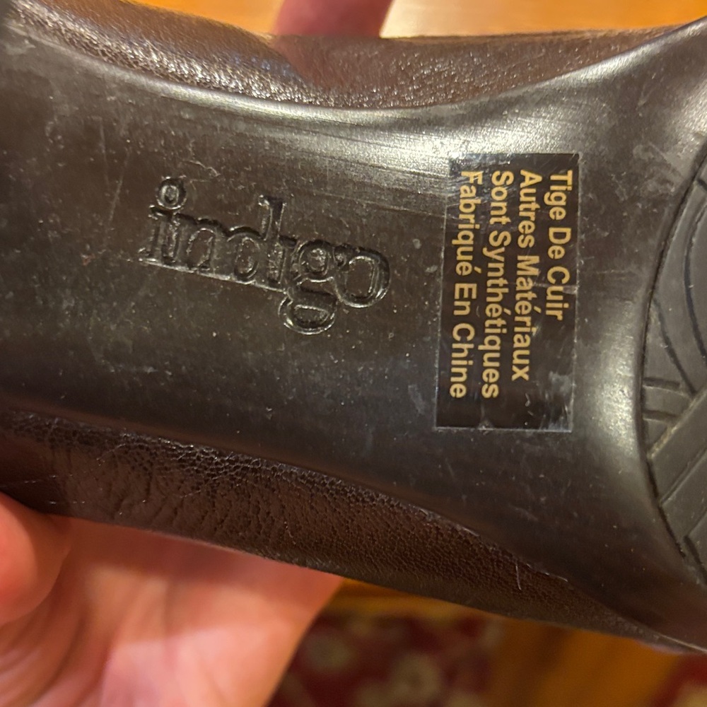 Clarks Women's Dark Brown Heels - Picture 14 of 15